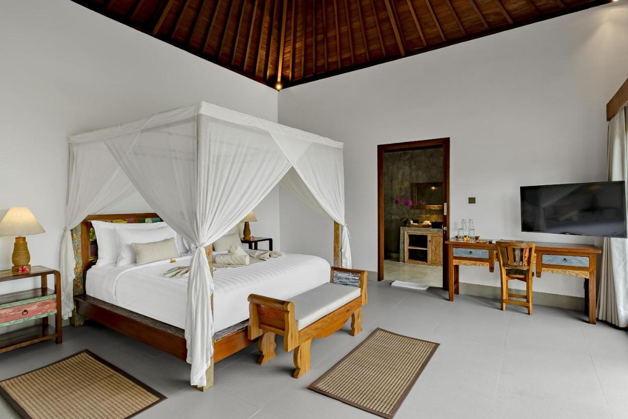 Suarga Loka Ubud Villa Exterior photo