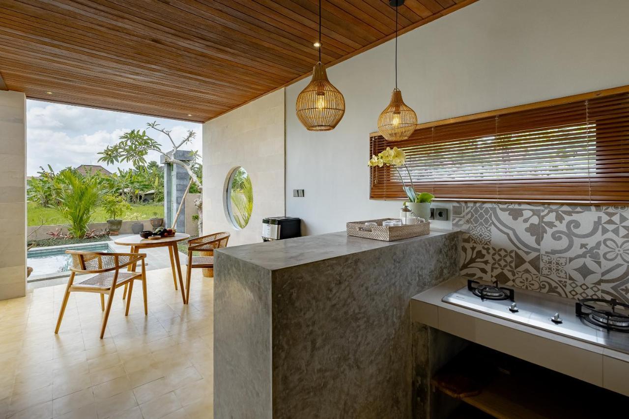Suarga Loka Ubud Villa Exterior photo