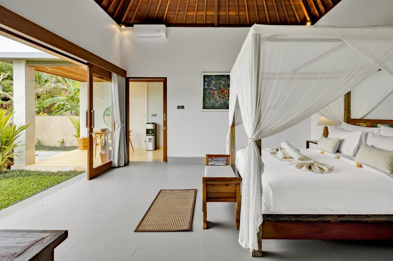 Suarga Loka Ubud Villa Exterior photo